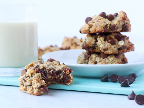 Stevia Chocolate Chip Oatmeal Cookies