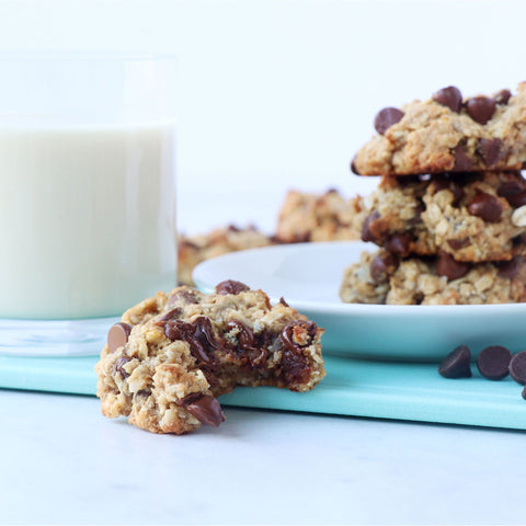 Bulk Keto Baking Chips (10 lbs) - 70% Cacao Organic Vegan Bitter-Sweet Dark Chocolate Chips with Organic Stevia (2000 ct) - Sugar Free!